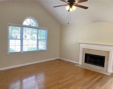 2205 Pair Road Sw - Photo Thumbnail 10