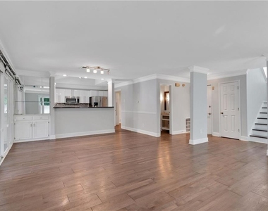 1452 Briaroaks Trail Ne - Photo Thumbnail 5