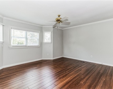 1452 Briaroaks Trail Ne - Photo Thumbnail 19