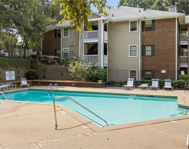611 Barrington Hills Drive - Photo Thumbnail 8