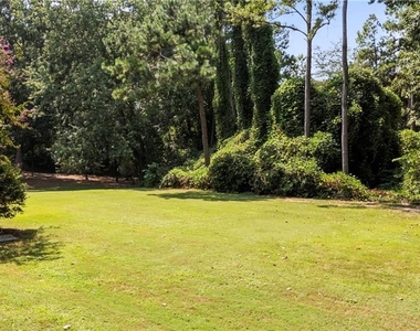 611 Barrington Hills Drive - Photo Thumbnail 10