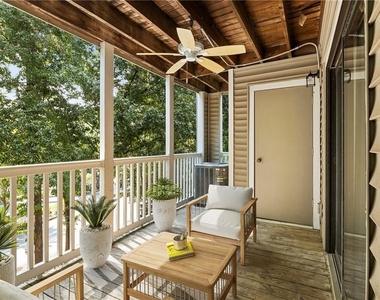 611 Barrington Hills Drive - Photo Thumbnail 4