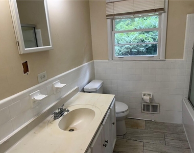 964 Myrtle Street - Photo Thumbnail 6