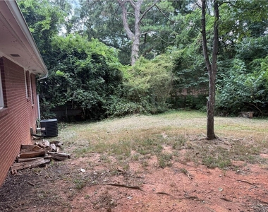 964 Myrtle Street - Photo Thumbnail 2