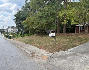 964 Myrtle Street - Photo Thumbnail 3