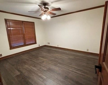 2607 Audobon Circle - Photo Thumbnail 5