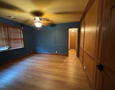 2607 Audobon Circle - Photo Thumbnail 13
