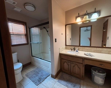 2607 Audobon Circle - Photo Thumbnail 12
