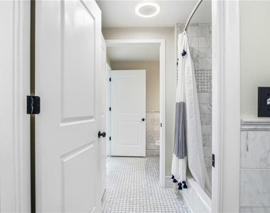 3338 Peachtree Road Ne - Photo Thumbnail 6
