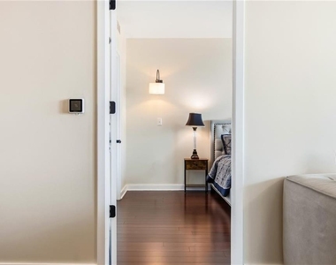 3338 Peachtree Road Ne - Photo Thumbnail 12