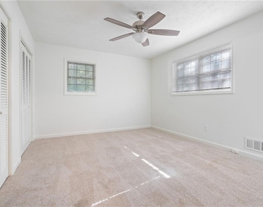 920 Kings Court - Photo Thumbnail 25