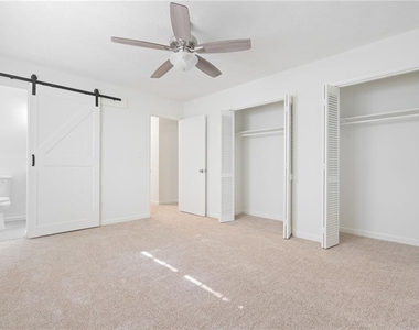 920 Kings Court - Photo Thumbnail 27