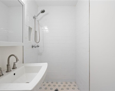 920 Kings Court - Photo Thumbnail 31