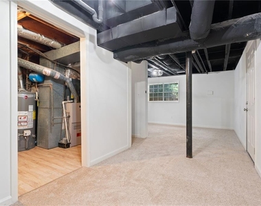 920 Kings Court - Photo Thumbnail 35