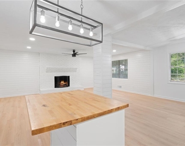 920 Kings Court - Photo Thumbnail 17