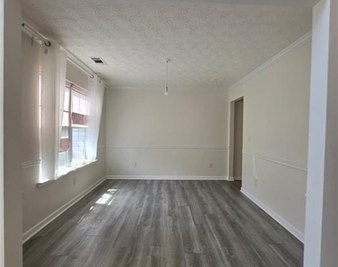 3983 Roxberry Hill Lane - Photo Thumbnail 6