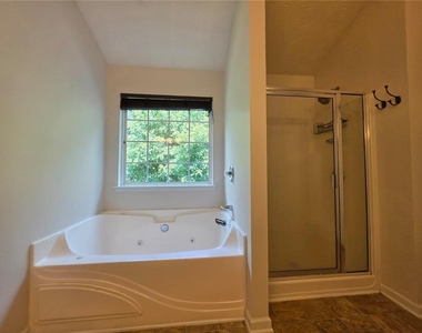 3983 Roxberry Hill Lane - Photo Thumbnail 26