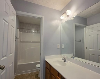 3983 Roxberry Hill Lane - Photo Thumbnail 34