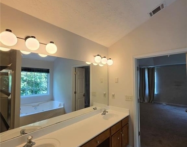 3983 Roxberry Hill Lane - Photo Thumbnail 39