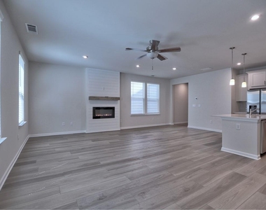 710 Smokey Quartz Way - Photo Thumbnail 11