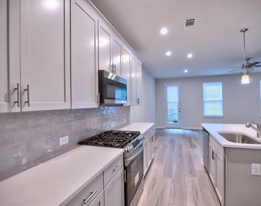 710 Smokey Quartz Way - Photo Thumbnail 6