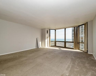 2650 N Lakeview Avenue - Photo Thumbnail 2