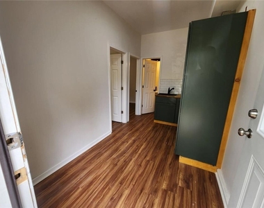 2431 Woodside Way - Photo Thumbnail 35