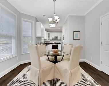 2431 Woodside Way - Photo Thumbnail 6
