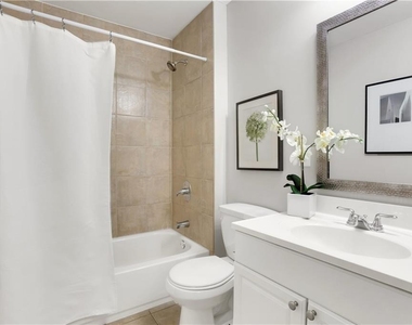 2431 Woodside Way - Photo Thumbnail 29