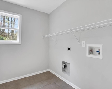 2431 Woodside Way - Photo Thumbnail 30