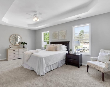 2431 Woodside Way - Photo Thumbnail 15