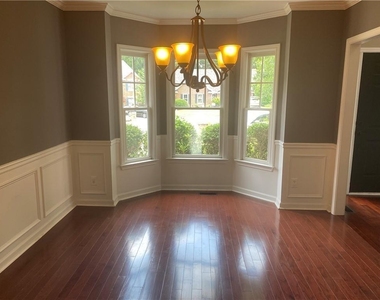 3470 Maple Terrace Drive - Photo Thumbnail 4