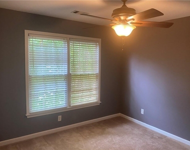 3470 Maple Terrace Drive - Photo Thumbnail 8