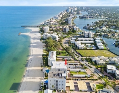 1977 Gulf Shore Boulevard N - Photo Thumbnail 27