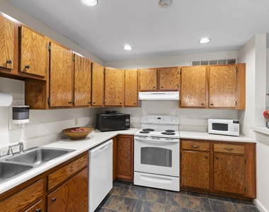 2108 White Cedar - Photo Thumbnail 21