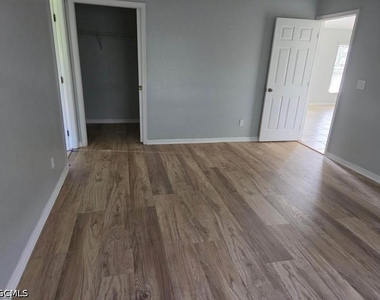 395 Palomar Avenue - Photo Thumbnail 4