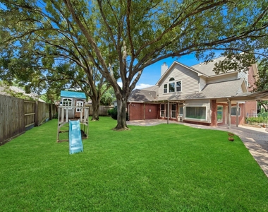 2214 Lytham Lane - Photo Thumbnail 39
