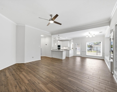 2214 Lytham Lane - Photo Thumbnail 14