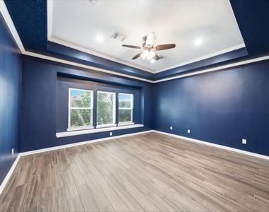 2214 Lytham Lane - Photo Thumbnail 15