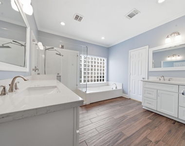 2214 Lytham Lane - Photo Thumbnail 17