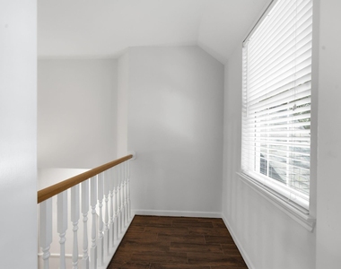 2214 Lytham Lane - Photo Thumbnail 29