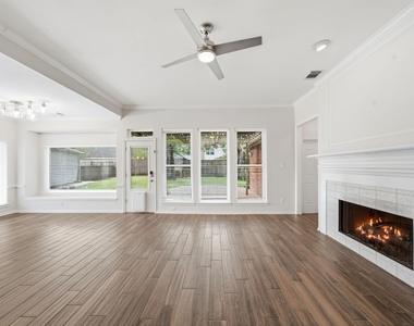 2214 Lytham Lane - Photo Thumbnail 13