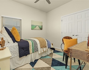 222 Nw 3rd Place - Photo Thumbnail 14