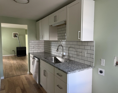 593 Hevey - Photo Thumbnail 2