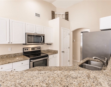 2107 Sw 30th Terrace - Photo Thumbnail 11