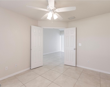 2107 Sw 30th Terrace - Photo Thumbnail 19