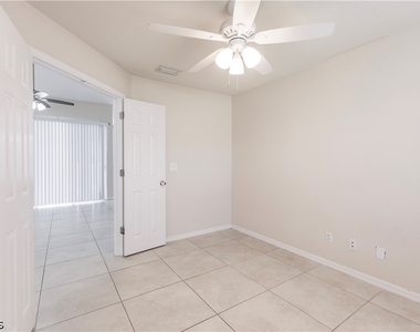 2107 Sw 30th Terrace - Photo Thumbnail 18