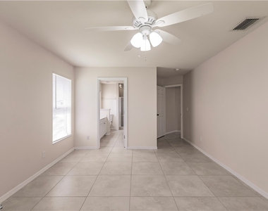 2107 Sw 30th Terrace - Photo Thumbnail 23