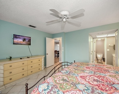 1009 Se 46th Lane - Photo Thumbnail 12