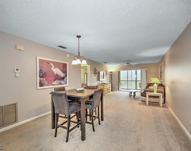 1009 Se 46th Lane - Photo Thumbnail 9